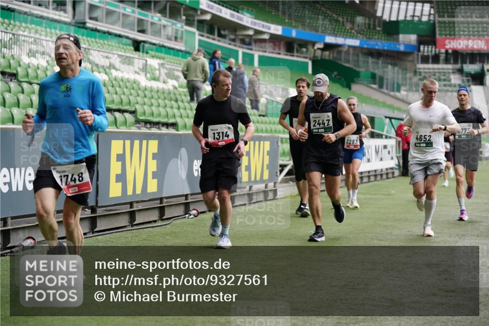 05.10.2025 - 20. swb-Marathon Bremen Michael Burmester http://msf.ph/oto/9327561 05.10.2025 12:51:33 Laufen im Stadion 334, 503, 601, 750, 754, 914, 1037, 1064, 1120, 1314, 1499, 1577, 1689, 1701, 1748, 1909, 1911, 1926, 2279, 2283, 2350, 2447, 2493, 2526, 3267, 3419, 3608, 3661, 4032, 4104, 4260, 4652, 4654, 4687, 4781, 5551, 5817, 5838, 5847, 5910, 6066, 6210, 6401, 6477, 6773, 6775, 7713, 7723, 8066, 8083, 8682, 8740, 8780, 122, 688, 745, 1033, 1166, 1450, 2059, 4366, 4962, 6252, 6681, 8995 meine-sportfotos.de