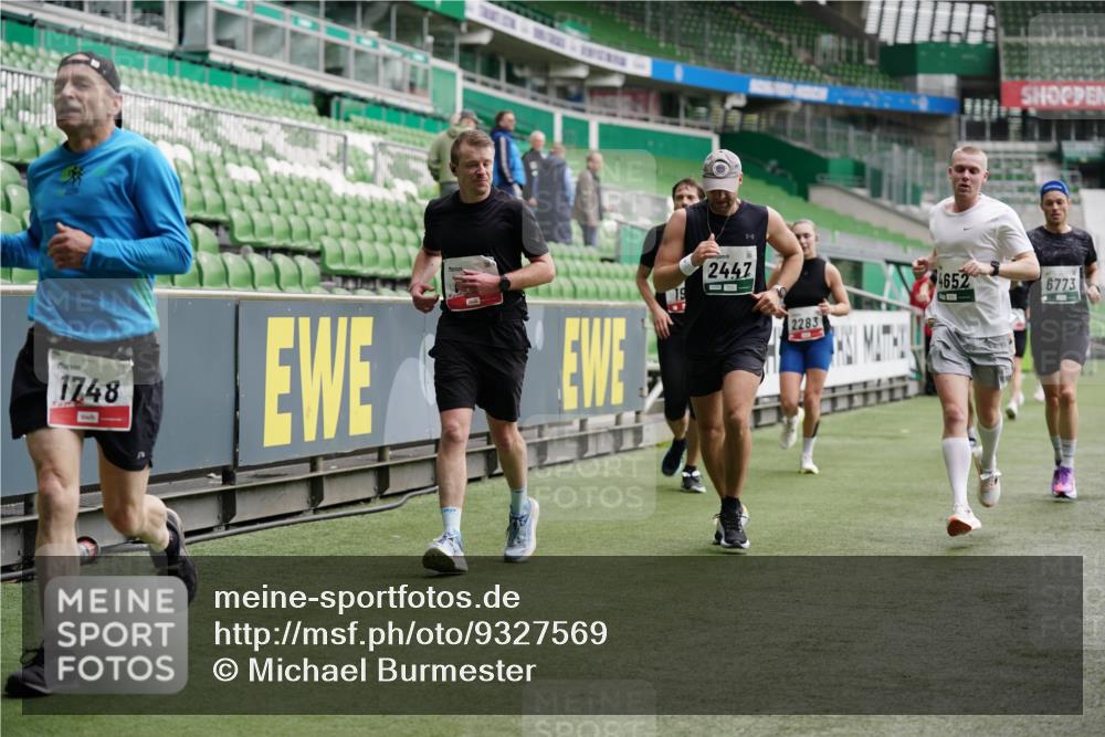 05.10.2025 - 20. swb-Marathon Bremen Michael Burmester http://msf.ph/oto/9327569 05.10.2025 12:51:33 Laufen im Stadion 334, 503, 601, 750, 754, 914, 1037, 1064, 1120, 1314, 1499, 1577, 1689, 1701, 1748, 1909, 1911, 1926, 2279, 2283, 2350, 2447, 2493, 2526, 3267, 3419, 3608, 3661, 4032, 4104, 4260, 4652, 4654, 4687, 4781, 5551, 5817, 5838, 5847, 5910, 6066, 6210, 6401, 6477, 6773, 6775, 7713, 7723, 8066, 8083, 8682, 8740, 8780, 122, 688, 745, 1033, 1166, 1450, 2059, 4366, 4962, 6252, 6681, 8995 meine-sportfotos.de