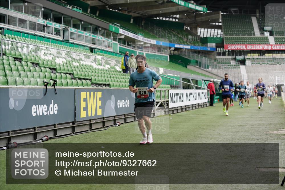 05.10.2025 - 20. swb-Marathon Bremen Michael Burmester http://msf.ph/oto/9327662 05.10.2025 12:51:43 Laufen im Stadion 503, 750, 754, 914, 1029, 1064, 1120, 1314, 1499, 1577, 1701, 1748, 1909, 1911, 1926, 2279, 2283, 2350, 2447, 2493, 2526, 3178, 3267, 3661, 4032, 4104, 4260, 4652, 4654, 4687, 4781, 5068, 5108, 5416, 5551, 5847, 5910, 6066, 6210, 6773, 6775, 7031, 7313, 7419, 7713, 7723, 8066, 8083, 8534, 8682, 8740, 8780, 334, 601, 1037, 1450, 1689, 2059, 3419, 3608, 5817, 5838, 6252, 6401, 6477, 8083, 8995 meine-sportfotos.de