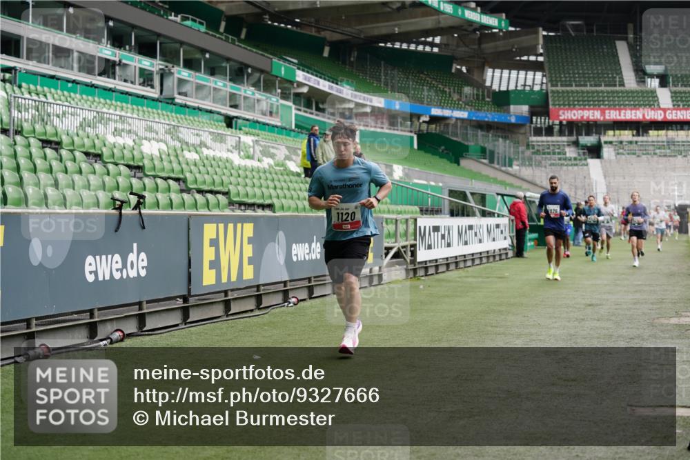 05.10.2025 - 20. swb-Marathon Bremen Michael Burmester http://msf.ph/oto/9327666 05.10.2025 12:51:43 Laufen im Stadion 503, 750, 754, 914, 1029, 1064, 1120, 1314, 1499, 1577, 1701, 1748, 1909, 1911, 1926, 2279, 2283, 2350, 2447, 2493, 2526, 3178, 3267, 3661, 4032, 4104, 4260, 4652, 4654, 4687, 4781, 5068, 5108, 5416, 5551, 5847, 5910, 6066, 6210, 6773, 6775, 7031, 7313, 7419, 7713, 7723, 8066, 8083, 8534, 8682, 8740, 8780, 334, 601, 1037, 1450, 1689, 2059, 3419, 3608, 5817, 5838, 6252, 6401, 6477, 8083, 8995 meine-sportfotos.de