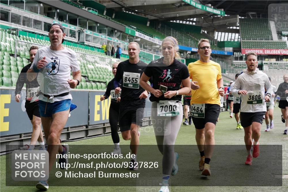 05.10.2025 - 20. swb-Marathon Bremen Michael Burmester http://msf.ph/oto/9327826 05.10.2025 12:56:26 Laufen im Stadion 325, 591, 830, 901, 984, 989, 1161, 1380, 1679, 1774, 1825, 1931, 2134, 2149, 2263, 2438, 2490, 2571, 2634, 2942, 3161, 3392, 3606, 3749, 3980, 4052, 4101, 4149, 4288, 4432, 4485, 5246, 5255, 5370, 5419, 5469, 5490, 5615, 6070, 6176, 6375, 6441, 6451, 6515, 6689, 6744, 6797, 6864, 6926, 7000, 7283, 7292, 7320, 7431, 7490, 7783, 7920, 8060, 8144, 8222, 9054, 78, 240, 1261, 1490, 1774, 2162, 2459, 2884, 2942, 3074, 3515, 3612, 4079, 4116, 4195, 4456, 5691, 5719 meine-sportfotos.de