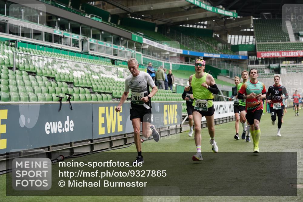 05.10.2025 - 20. swb-Marathon Bremen Michael Burmester http://msf.ph/oto/9327865 05.10.2025 12:52:07 Laufen im Stadion 754, 914, 1029, 1120, 1314, 1550, 1552, 1748, 1926, 2283, 2447, 2595, 3033, 3041, 3178, 3626, 4260, 4362, 4652, 4687, 4781, 5068, 5108, 5416, 5459, 5675, 5847, 5910, 6367, 6773, 7012, 7031, 7293, 7313, 7419, 7713, 8066, 8218, 8534, 8558, 8701, 8740, 8780, 9115, 503, 750, 1064, 1499, 1577, 1701, 1909, 1911, 2279, 2350, 2493, 2526, 3661, 4104, 4654, 5551, 6066, 6210, 6775, 7723, 8682, 8780 meine-sportfotos.de