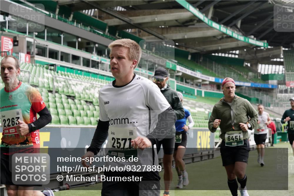 05.10.2025 - 20. swb-Marathon Bremen Michael Burmester http://msf.ph/oto/9327889 05.10.2025 12:56:31 Laufen im Stadion 325, 591, 830, 901, 984, 989, 1161, 1380, 1679, 2134, 2149, 2263, 2438, 2571, 2634, 3161, 3392, 3606, 3749, 3980, 4052, 4101, 4149, 4288, 4432, 4485, 5246, 5255, 5370, 5419, 5469, 5490, 6070, 6176, 6375, 6441, 6451, 6689, 6797, 6864, 6926, 7000, 7283, 7292, 7320, 7431, 7490, 7783, 7920, 8144, 8222, 8564, 9054, 78, 240, 1261, 1490, 1774, 1825, 1931, 2162, 2459, 2490, 2884, 2942, 3074, 3515, 3612, 4079, 4116, 4149, 4195, 4456, 5615, 5691, 5719, 6515 meine-sportfotos.de