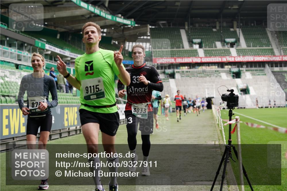 05.10.2025 - 20. swb-Marathon Bremen Michael Burmester http://msf.ph/oto/9327911 05.10.2025 12:52:10 Laufen im Stadion 754, 914, 1029, 1120, 1550, 1552, 1748, 1926, 2283, 2447, 2595, 3033, 3041, 3178, 3626, 4260, 4362, 4652, 4781, 5068, 5108, 5416, 5459, 5561, 5675, 5847, 5910, 6367, 6773, 7012, 7031, 7293, 7313, 7419, 7634, 7713, 8218, 8534, 8558, 8580, 8701, 8740, 9115, 503, 750, 1064, 1314, 1499, 1577, 1701, 1911, 2279, 2350, 2493, 2526, 4104, 4260, 4654, 4687, 6066, 6210, 6775, 7723, 8066, 8682, 8780 meine-sportfotos.de