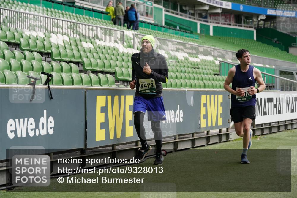 05.10.2025 - 20. swb-Marathon Bremen Michael Burmester http://msf.ph/oto/9328013 05.10.2025 12:56:47 Laufen im Stadion 31, 299, 479, 591, 830, 901, 989, 1161, 1380, 1595, 1627, 1679, 1977, 2134, 2149, 2263, 2269, 2436, 2438, 2571, 2634, 3392, 3471, 3606, 3980, 4101, 4484, 4485, 5104, 5246, 5255, 5419, 5469, 6070, 6176, 6250, 6375, 6451, 6493, 6510, 6689, 6864, 6926, 7000, 7017, 7086, 7283, 7292, 7320, 7390, 7431, 7490, 7546, 7578, 7783, 7920, 8479, 8564, 9054, 9129, 325, 984, 1825, 1931, 2490, 3161, 3749, 4052, 4149, 4288, 4432, 5370, 5490, 5615, 6070, 6441, 6515, 8144 meine-sportfotos.de