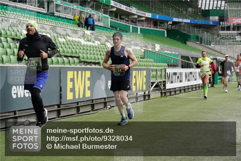 05.10.2025 - 20. swb-Marathon Bremen Michael Burmester http://msf.ph/oto/9328034 05.10.2025 12:56:49 Laufen im Stadion 31, 299, 479, 591, 830, 901, 1161, 1380, 1595, 1627, 1679, 1971, 1977, 2149, 2263, 2269, 2436, 2438, 2571, 2634, 3392, 3471, 3606, 3980, 4101, 4484, 4485, 5104, 5246, 5255, 5419, 5469, 6176, 6250, 6375, 6451, 6493, 6510, 6689, 6864, 6926, 7000, 7017, 7086, 7283, 7292, 7320, 7390, 7431, 7490, 7546, 7578, 7783, 7920, 8479, 8564, 8973, 9054, 9129, 325, 984, 989, 1931, 2134, 2490, 3161, 3749, 4052, 4149, 4288, 4432, 5370, 5490, 6070, 6441, 8144 meine-sportfotos.de