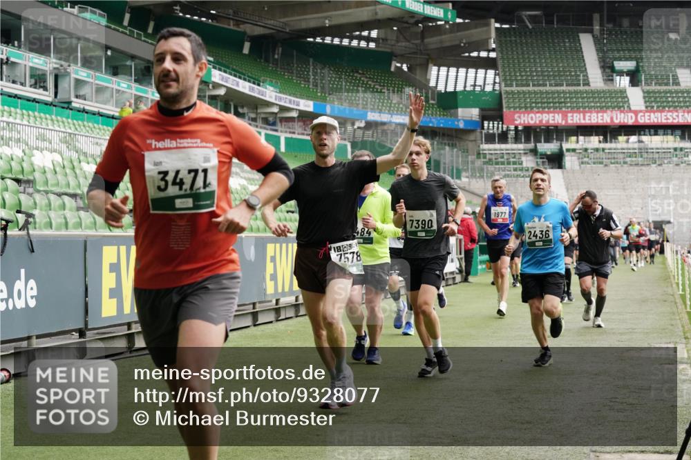 05.10.2025 - 20. swb-Marathon Bremen Michael Burmester http://msf.ph/oto/9328077 05.10.2025 12:56:54 Laufen im Stadion 31, 246, 299, 305, 479, 591, 830, 833, 1161, 1380, 1595, 1627, 1679, 1971, 1977, 2166, 2263, 2269, 2436, 2438, 2571, 2634, 3392, 3471, 3606, 3813, 3980, 4101, 4484, 4485, 5104, 5246, 5255, 5419, 5469, 5503, 5664, 6176, 6250, 6267, 6375, 6451, 6493, 6510, 6864, 6926, 7000, 7017, 7086, 7283, 7292, 7320, 7390, 7431, 7490, 7546, 7578, 7783, 7920, 8479, 8564, 8973, 9054, 9129, 325, 830, 901, 984, 989, 2134, 2149, 3161, 4052, 4288, 4432, 4485, 5370, 5490, 6070, 6441, 8144 meine-sportfotos.de
