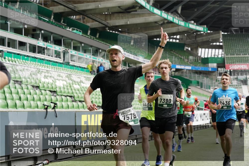 05.10.2025 - 20. swb-Marathon Bremen Michael Burmester http://msf.ph/oto/9328094 05.10.2025 12:56:55 Laufen im Stadion 31, 246, 299, 305, 479, 591, 833, 1161, 1380, 1382, 1595, 1627, 1679, 1971, 1977, 2166, 2263, 2269, 2436, 2438, 2571, 2634, 3392, 3471, 3606, 3813, 3980, 4101, 4484, 5104, 5246, 5255, 5419, 5469, 5503, 5664, 6176, 6250, 6267, 6375, 6451, 6493, 6510, 6864, 6926, 7000, 7017, 7086, 7283, 7292, 7320, 7390, 7431, 7490, 7546, 7578, 7783, 7920, 8479, 8564, 8973, 9054, 9129, 325, 830, 901, 984, 989, 2134, 2149, 3161, 4052, 4288, 4485, 5370, 5490, 6070, 6441, 8144 meine-sportfotos.de