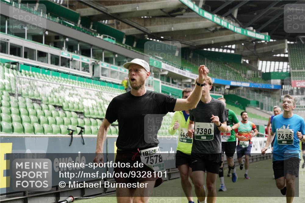 05.10.2025 - 20. swb-Marathon Bremen Michael Burmester http://msf.ph/oto/9328101 05.10.2025 12:56:55 Laufen im Stadion 31, 246, 299, 305, 479, 591, 833, 1161, 1380, 1382, 1595, 1627, 1679, 1971, 1977, 2166, 2263, 2269, 2436, 2438, 2571, 2634, 3392, 3471, 3606, 3813, 3980, 4101, 4484, 5104, 5246, 5255, 5419, 5469, 5503, 5664, 6176, 6250, 6267, 6375, 6451, 6493, 6510, 6864, 6926, 7000, 7017, 7086, 7283, 7292, 7320, 7390, 7431, 7490, 7546, 7578, 7783, 7920, 8479, 8564, 8973, 9054, 9129, 325, 830, 901, 984, 989, 2134, 2149, 3161, 4052, 4288, 4485, 5370, 5490, 6070, 6441, 8144 meine-sportfotos.de