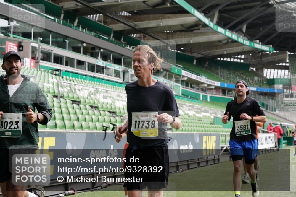 05.10.2025 - 20. swb-Marathon Bremen Michael Burmester http://msf.ph/oto/9328392 05.10.2025 12:57:18 Laufen im Stadion 31, 237, 246, 299, 305, 479, 613, 820, 833, 1161, 1317, 1382, 1491, 1595, 1627, 1971, 1977, 2166, 2269, 2304, 2436, 2522, 3396, 3471, 3591, 3798, 3813, 3969, 4089, 4484, 4496, 4821, 5100, 5104, 5149, 5246, 5503, 5664, 6250, 6267, 6451, 6486, 6493, 6510, 6534, 6535, 6768, 6926, 7017, 7086, 7283, 7371, 7390, 7490, 7546, 7578, 7940, 8023, 8128, 8479, 8564, 8801, 8903, 8964, 8973, 8993, 9054, 9129, 9983, 591, 1380, 1679, 2263, 2438, 2571, 2634, 3392, 3606, 3980, 4101, 5255, 5469 meine-sportfotos.de