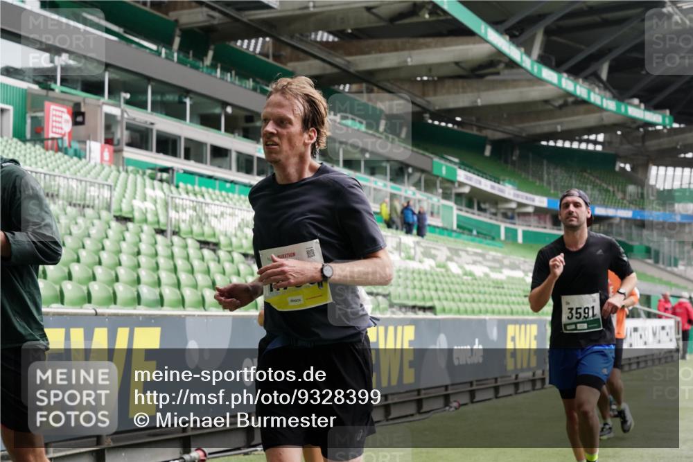05.10.2025 - 20. swb-Marathon Bremen Michael Burmester http://msf.ph/oto/9328399 05.10.2025 12:57:18 Laufen im Stadion 31, 237, 246, 299, 305, 479, 613, 820, 833, 1161, 1317, 1382, 1491, 1595, 1627, 1971, 1977, 2166, 2269, 2304, 2436, 2522, 3396, 3471, 3591, 3798, 3813, 3969, 4089, 4484, 4496, 4821, 5100, 5104, 5149, 5246, 5503, 5664, 6250, 6267, 6451, 6486, 6493, 6510, 6534, 6535, 6768, 6926, 7017, 7086, 7283, 7371, 7390, 7490, 7546, 7578, 7940, 8023, 8128, 8479, 8564, 8801, 8903, 8964, 8973, 8993, 9054, 9129, 9983, 591, 1380, 1679, 2263, 2438, 2571, 2634, 3392, 3606, 3980, 4101, 5255, 5469 meine-sportfotos.de