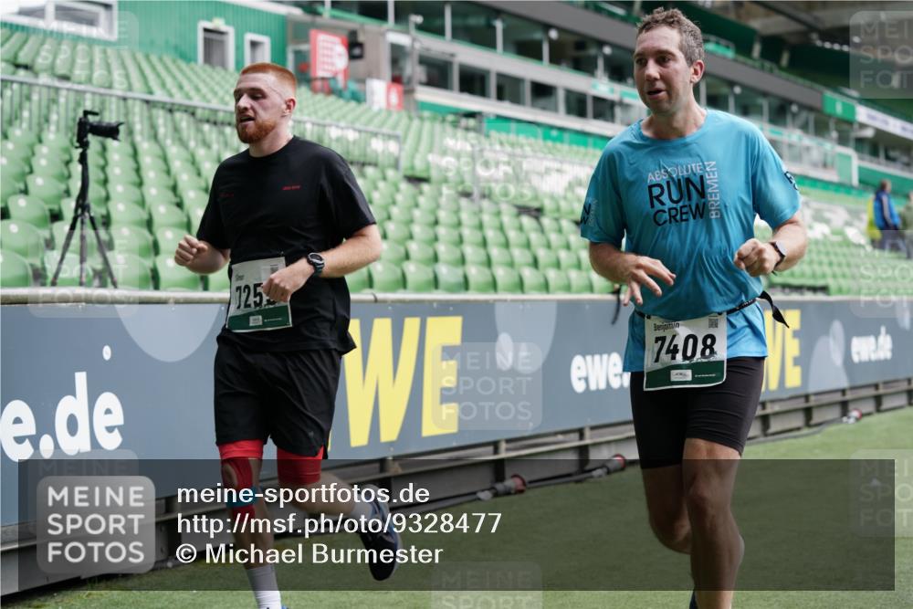05.10.2025 - 20. swb-Marathon Bremen Michael Burmester http://msf.ph/oto/9328477 05.10.2025 12:53:21 Laufen im Stadion 248, 550, 590, 832, 869, 1009, 1164, 1367, 1431, 1538, 1600, 1656, 1667, 1868, 2030, 2050, 2072, 2075, 2250, 2288, 3363, 3553, 4132, 4218, 4294, 4573, 4729, 4746, 4935, 5169, 5425, 5571, 5579, 5866, 5944, 6492, 6677, 6806, 7255, 7408, 7617, 7905, 8238, 8297, 8431, 8462, 8499, 8709, 615, 793, 1298, 4362, 4805, 4914, 5447, 5561, 6630, 7277, 7416, 7634, 7773, 7975, 8349, 8580, 8921, 10338 meine-sportfotos.de