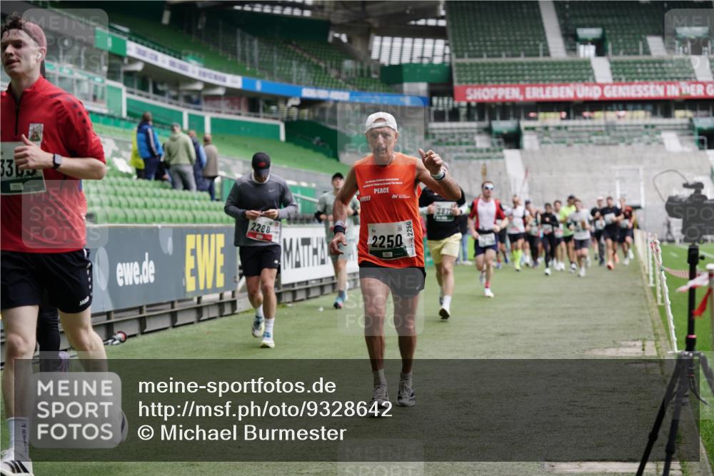 05.10.2025 - 20. swb-Marathon Bremen Michael Burmester http://msf.ph/oto/9328642 05.10.2025 12:53:38 Laufen im Stadion 89, 248, 250, 368, 458, 496, 507, 832, 869, 1009, 1020, 1164, 1428, 1460, 1489, 1538, 1608, 1656, 1667, 1690, 1736, 1868, 1943, 2030, 2050, 2075, 2250, 2288, 2871, 3363, 3553, 3913, 4132, 4294, 4611, 4729, 5024, 5169, 5425, 5571, 5576, 5579, 5944, 6244, 6348, 6359, 6492, 6806, 7255, 7408, 7617, 7835, 7905, 8238, 8462, 8499, 8511, 8611, 8709, 550, 590, 832, 1367, 1431, 1600, 2072, 4218, 4573, 4746, 4805, 4935, 5866, 6677, 7975, 8297, 8349, 8431 meine-sportfotos.de
