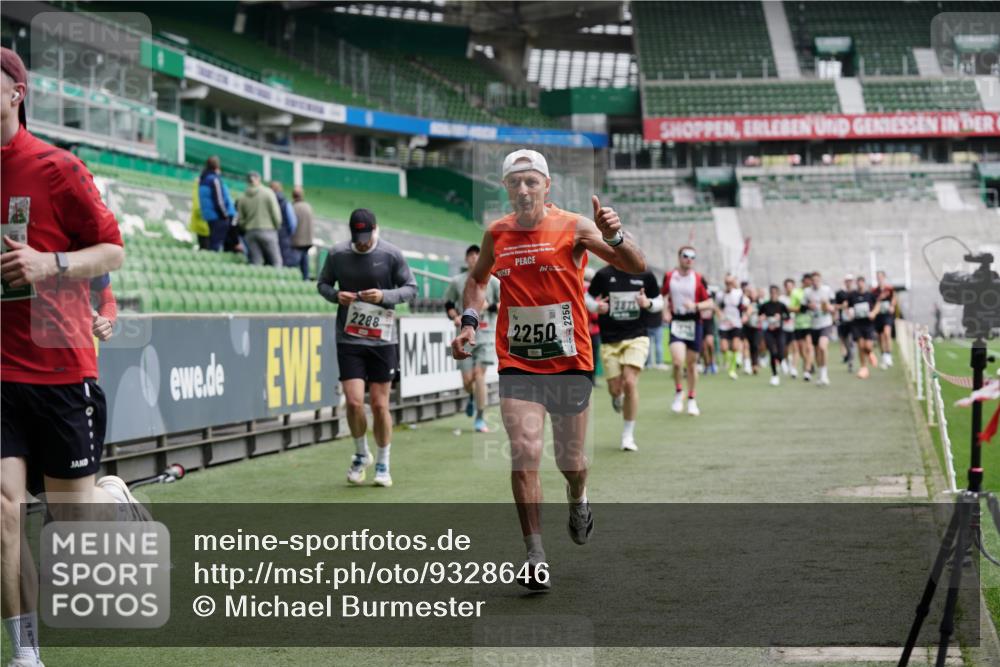 05.10.2025 - 20. swb-Marathon Bremen Michael Burmester http://msf.ph/oto/9328646 05.10.2025 12:53:38 Laufen im Stadion 89, 248, 250, 368, 458, 496, 507, 832, 869, 1009, 1020, 1164, 1428, 1460, 1489, 1538, 1608, 1656, 1667, 1690, 1736, 1868, 1943, 2030, 2050, 2075, 2250, 2288, 2871, 3363, 3553, 3913, 4132, 4294, 4611, 4729, 5024, 5169, 5425, 5571, 5576, 5579, 5944, 6244, 6348, 6359, 6492, 6806, 7255, 7408, 7617, 7835, 7905, 8238, 8462, 8499, 8511, 8611, 8709, 550, 590, 832, 1367, 1431, 1600, 2072, 4218, 4573, 4746, 4805, 4935, 5866, 6677, 7975, 8297, 8349, 8431 meine-sportfotos.de