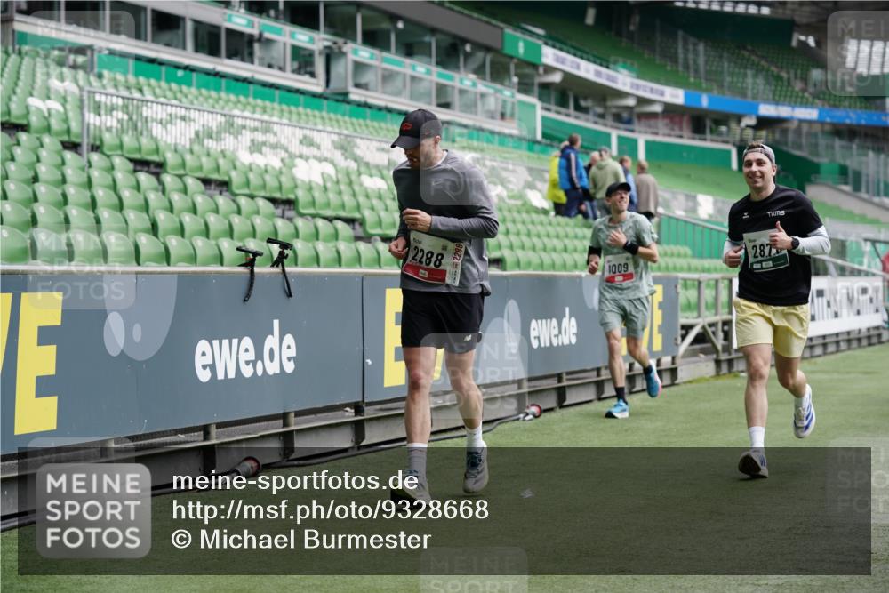 05.10.2025 - 20. swb-Marathon Bremen Michael Burmester http://msf.ph/oto/9328668 05.10.2025 12:53:40 Laufen im Stadion 89, 248, 250, 368, 458, 496, 507, 869, 950, 1009, 1020, 1164, 1428, 1460, 1489, 1538, 1608, 1656, 1667, 1690, 1736, 1868, 1943, 2030, 2050, 2075, 2250, 2288, 2871, 3363, 3553, 3913, 4132, 4294, 4611, 4729, 5024, 5425, 5571, 5576, 5579, 5944, 6244, 6348, 6359, 6492, 6806, 7255, 7408, 7617, 7835, 7905, 8238, 8462, 8499, 8511, 8611, 8709, 550, 590, 832, 1367, 1431, 1600, 2072, 4218, 4573, 4746, 4935, 5169, 5866, 6677, 8297, 8349, 8431 meine-sportfotos.de