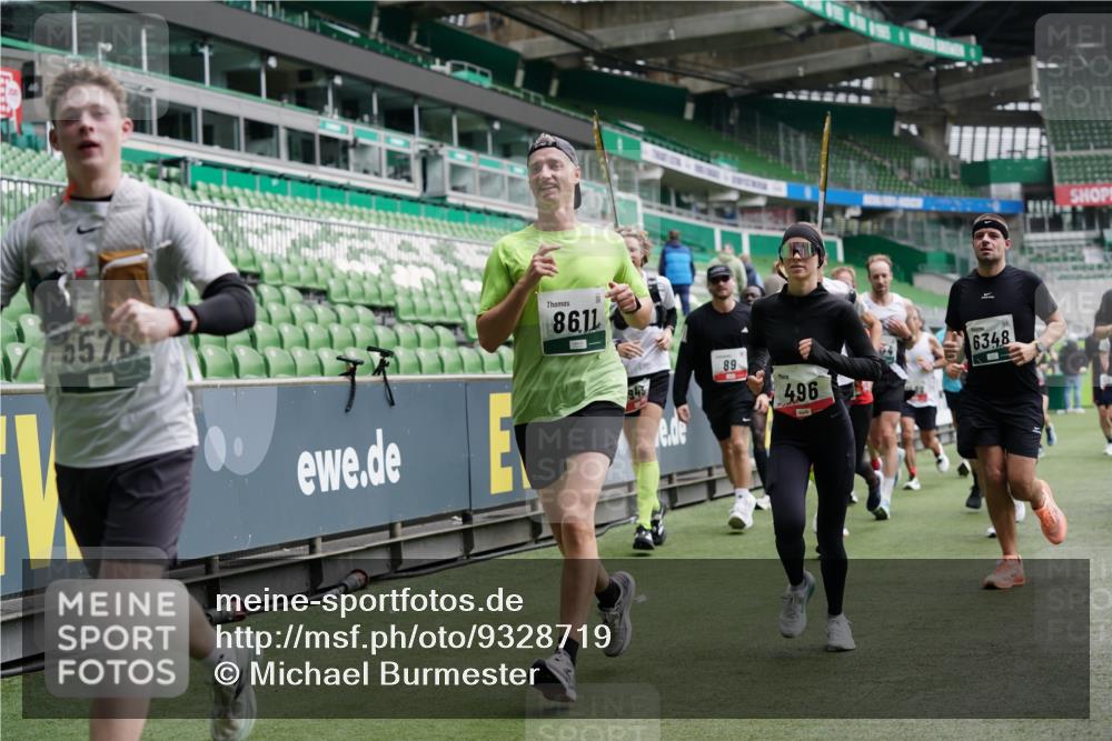 05.10.2025 - 20. swb-Marathon Bremen Michael Burmester http://msf.ph/oto/9328719 05.10.2025 12:53:48 Laufen im Stadion 89, 248, 250, 368, 458, 496, 507, 869, 950, 1009, 1020, 1164, 1165, 1428, 1460, 1489, 1538, 1608, 1656, 1667, 1690, 1729, 1736, 1868, 1873, 1943, 2030, 2050, 2250, 2288, 2871, 3363, 3553, 3913, 4294, 4611, 4729, 5024, 5425, 5571, 5576, 5579, 5944, 6244, 6348, 6359, 6492, 6806, 7255, 7408, 7617, 7835, 7905, 8238, 8499, 8511, 8611, 8709, 832, 1367, 1600, 1667, 2072, 2075, 4132, 4218, 4573, 4729, 4746, 5169, 5579, 5866, 8431, 8462 meine-sportfotos.de