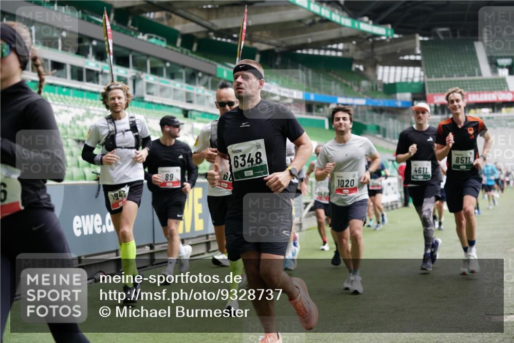 05.10.2025 - 20. swb-Marathon Bremen Michael Burmester http://msf.ph/oto/9328737 05.10.2025 12:53:49 Laufen im Stadion 89, 248, 250, 368, 458, 496, 507, 869, 950, 1009, 1020, 1164, 1165, 1428, 1460, 1489, 1538, 1608, 1656, 1690, 1729, 1736, 1868, 1873, 1943, 2030, 2050, 2250, 2288, 2871, 3363, 3553, 3913, 4294, 4611, 5024, 5425, 5571, 5576, 5944, 6244, 6348, 6359, 6492, 6806, 7255, 7408, 7617, 7835, 7905, 8238, 8499, 8511, 8611, 8709, 832, 1367, 1600, 1667, 2072, 2075, 4132, 4218, 4573, 4729, 4746, 5169, 5579, 5866, 6492, 8431, 8462 meine-sportfotos.de
