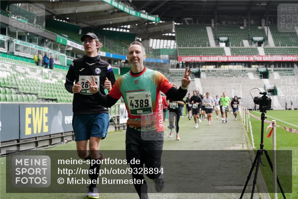 05.10.2025 - 20. swb-Marathon Bremen Michael Burmester http://msf.ph/oto/9328894 05.10.2025 12:58:03 Laufen im Stadion 90, 415, 820, 846, 963, 1317, 1491, 2158, 2234, 2240, 2304, 2648, 2662, 2821, 2893, 3373, 3396, 3573, 3602, 3798, 3969, 3977, 4089, 4102, 4287, 4389, 4401, 4446, 4496, 4709, 4747, 5100, 5149, 5163, 5214, 5313, 5562, 5645, 5728, 5917, 6161, 6317, 6326, 6372, 6525, 6534, 6535, 6675, 6676, 6999, 7053, 7588, 7731, 7813, 7911, 7940, 7976, 8091, 8113, 8128, 8328, 8379, 8576, 8801, 8827, 8993, 9112, 9151, 9983, 11658, 237, 246, 305, 613, 833, 1382, 2522, 3591 meine-sportfotos.de
