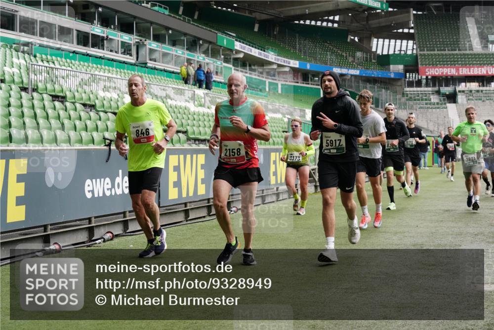 05.10.2025 - 20. swb-Marathon Bremen Michael Burmester http://msf.ph/oto/9328949 05.10.2025 12:58:09 Laufen im Stadion 90, 415, 846, 963, 1491, 1716, 2158, 2234, 2240, 2304, 2648, 2662, 2734, 2821, 2893, 3373, 3573, 3602, 3798, 3969, 3977, 4089, 4102, 4287, 4389, 4401, 4446, 4709, 4747, 5100, 5149, 5163, 5214, 5313, 5562, 5645, 5728, 5917, 6161, 6317, 6326, 6372, 6525, 6534, 6535, 6675, 6676, 6944, 6999, 7038, 7053, 7588, 7731, 7813, 7911, 7976, 8091, 8113, 8128, 8328, 8379, 8576, 8801, 8827, 8972, 8993, 9112, 9151, 9983, 11658, 237, 246, 305, 613, 820, 833, 1317, 1382, 2522, 3396, 3591 meine-sportfotos.de