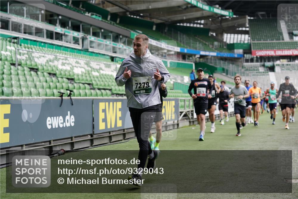 05.10.2025 - 20. swb-Marathon Bremen Michael Burmester http://msf.ph/oto/9329043 05.10.2025 12:54:21 Laufen im Stadion 53, 89, 132, 250, 289, 368, 458, 496, 504, 507, 524, 756, 950, 1020, 1165, 1308, 1428, 1460, 1489, 1517, 1543, 1608, 1690, 1729, 1736, 1873, 1896, 1897, 1943, 1976, 2024, 2250, 2274, 2573, 2841, 2871, 3193, 3212, 3224, 3359, 3436, 3703, 3913, 4595, 4611, 4837, 4949, 4958, 5022, 5024, 5206, 5576, 5666, 5869, 5978, 6244, 6348, 6359, 6583, 6683, 6853, 7232, 7279, 7494, 7508, 7814, 7835, 7928, 7986, 8511, 8611, 8653, 8737, 869, 1538, 3553, 7255, 7408, 8709 meine-sportfotos.de