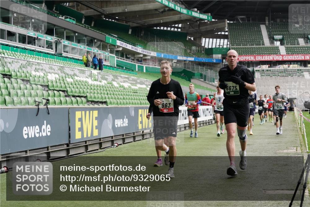 05.10.2025 - 20. swb-Marathon Bremen Michael Burmester http://msf.ph/oto/9329065 05.10.2025 12:58:18 Laufen im Stadion 90, 415, 726, 846, 963, 988, 1503, 1619, 1716, 2158, 2234, 2240, 2648, 2662, 2734, 2821, 2893, 2922, 3254, 3373, 3467, 3573, 3602, 3977, 4102, 4287, 4389, 4401, 4446, 4709, 4747, 5163, 5214, 5261, 5313, 5562, 5645, 5728, 5917, 6113, 6161, 6317, 6326, 6372, 6525, 6672, 6675, 6676, 6944, 6999, 7038, 7053, 7588, 7731, 7813, 7911, 7976, 8091, 8113, 8128, 8328, 8379, 8576, 8827, 8972, 8993, 9112, 9151, 11658, 237, 613, 820, 1317, 1491, 2304, 2522, 3396, 3591, 8128 meine-sportfotos.de