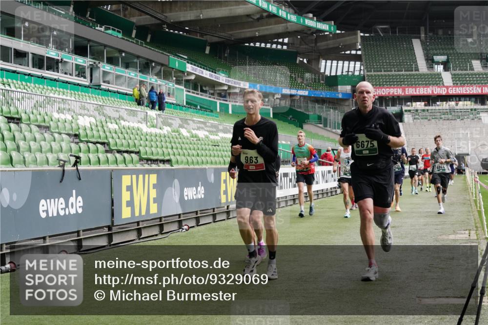 05.10.2025 - 20. swb-Marathon Bremen Michael Burmester http://msf.ph/oto/9329069 05.10.2025 12:58:18 Laufen im Stadion 90, 415, 726, 846, 963, 988, 1503, 1619, 1716, 2158, 2234, 2240, 2648, 2662, 2734, 2821, 2893, 2922, 3254, 3373, 3467, 3573, 3602, 3977, 4102, 4287, 4389, 4401, 4446, 4709, 4747, 5163, 5214, 5261, 5313, 5562, 5645, 5728, 5917, 6113, 6161, 6317, 6326, 6372, 6525, 6672, 6675, 6676, 6944, 6999, 7038, 7053, 7588, 7731, 7813, 7911, 7976, 8091, 8113, 8128, 8328, 8379, 8576, 8827, 8972, 8993, 9112, 9151, 11658, 237, 613, 820, 1317, 1491, 2304, 2522, 3396, 3591, 8128 meine-sportfotos.de