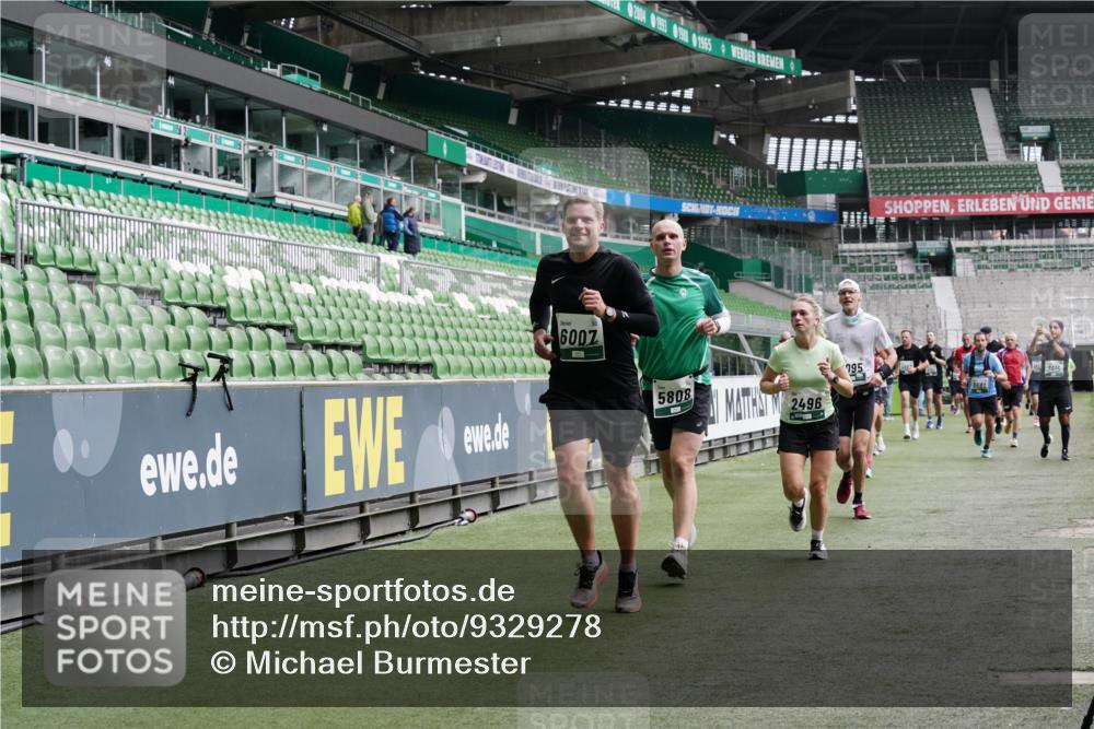 05.10.2025 - 20. swb-Marathon Bremen Michael Burmester http://msf.ph/oto/9329278 05.10.2025 12:58:45 Laufen im Stadion 90, 219, 586, 667, 726, 846, 963, 988, 1229, 1503, 1619, 1716, 2158, 2496, 2734, 2797, 2821, 2922, 3141, 3252, 3254, 3373, 3467, 3573, 3602, 3615, 3791, 4095, 4113, 4389, 4446, 4522, 4709, 4783, 4909, 4967, 5123, 5163, 5214, 5261, 5313, 5530, 5584, 5722, 5808, 5878, 5891, 5917, 6007, 6113, 6326, 6561, 6624, 6672, 6675, 6676, 6882, 6944, 7038, 7169, 7185, 7311, 7312, 7550, 7813, 7976, 8247, 8328, 8355, 8379, 8539, 8576, 8972, 9112, 415, 2234, 2240, 2648, 2662, 2893, 4102, 5313 meine-sportfotos.de