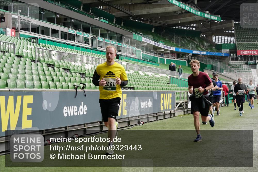 05.10.2025 - 20. swb-Marathon Bremen Michael Burmester http://msf.ph/oto/9329443 05.10.2025 13:00:59 Laufen im Stadion 52, 58, 72, 156, 283, 440, 488, 498, 575, 694, 1017, 1082, 1116, 1182, 1238, 1273, 1423, 1471, 1968, 1973, 1998, 2007, 2196, 2235, 2330, 2369, 2446, 2504, 2661, 2668, 2706, 2712, 2745, 2806, 2822, 2995, 3160, 3209, 3237, 3293, 3360, 3604, 3605, 3979, 4034, 4035, 4128, 4202, 4216, 4263, 4329, 4502, 4661, 4788, 5011, 5048, 5080, 5121, 5183, 5272, 5329, 5414, 5610, 5663, 5727, 5752, 5836, 5841, 5985, 6027, 6057, 6082, 6440, 6523, 6704, 47, 271, 283, 491, 1606, 1806, 2518, 2915 meine-sportfotos.de