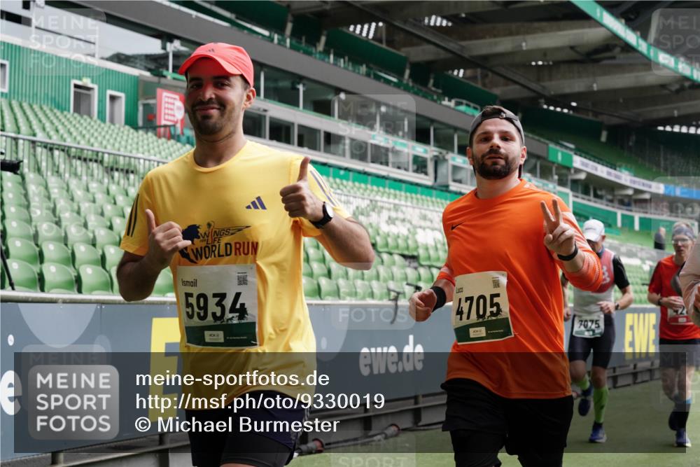 05.10.2025 - 20. swb-Marathon Bremen Michael Burmester http://msf.ph/oto/9330019 05.10.2025 13:01:54 Laufen im Stadion 152, 335, 428, 488, 493, 546, 672, 772, 979, 1030, 1256, 1348, 1361, 1452, 1732, 1744, 1759, 1856, 1893, 1899, 1924, 1933, 1996, 2096, 2102, 2143, 2235, 2245, 2272, 2306, 2433, 2555, 2565, 2796, 2910, 2912, 2918, 2991, 2995, 3053, 3206, 3208, 3387, 3525, 3526, 3662, 3663, 3673, 3861, 3877, 3926, 3930, 4017, 4018, 4086, 4329, 4364, 4409, 4444, 4564, 4618, 4705, 4882, 4947, 4980, 5150, 5309, 5557, 5570, 5580, 5731, 5893, 5934, 5985, 6082, 6157, 6328, 58, 440 meine-sportfotos.de