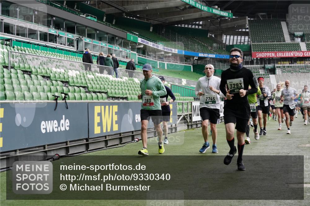 05.10.2025 - 20. swb-Marathon Bremen Michael Burmester http://msf.ph/oto/9330340 05.10.2025 13:00:22 Laufen im Stadion 47, 52, 271, 283, 491, 498, 575, 627, 694, 860, 954, 978, 1017, 1116, 1182, 1471, 1525, 1548, 1606, 1806, 2007, 2504, 2518, 2609, 2745, 2782, 2822, 2866, 2915, 3040, 3104, 3160, 3169, 3177, 3230, 3237, 3293, 3549, 3592, 3605, 3783, 4034, 4035, 4046, 4181, 4202, 4220, 4502, 4592, 4661, 4824, 4879, 5272, 5610, 5627, 5663, 5836, 6027, 6057, 6126, 6208, 6389, 6439, 6440, 6523, 6536, 6636, 6674, 6704, 6762, 6881, 7295, 7307, 7537, 7598, 7679, 8258, 8699 meine-sportfotos.de