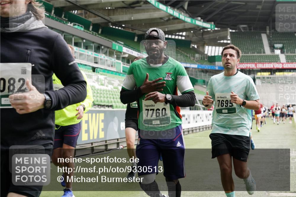 05.10.2025 - 20. swb-Marathon Bremen Michael Burmester http://msf.ph/oto/9330513 05.10.2025 13:02:35 Laufen im Stadion 97, 293, 518, 616, 721, 729, 772, 828, 843, 921, 1030, 1121, 1256, 1348, 1405, 1452, 1704, 1733, 1744, 1856, 1899, 1924, 1944, 2143, 2272, 2306, 2393, 2772, 2774, 2910, 2912, 3206, 3217, 3424, 3525, 3526, 3861, 3917, 3926, 3930, 4017, 4018, 4129, 4321, 4322, 4444, 4464, 4477, 4481, 4564, 4688, 4705, 4714, 4817, 4847, 4885, 4985, 5652, 5755, 5884, 5893, 6157, 6325, 6328, 6382, 7217, 7407, 7433, 7659, 8526, 8957, 428, 493, 1361, 1759, 1933, 2245, 2555, 2796 meine-sportfotos.de