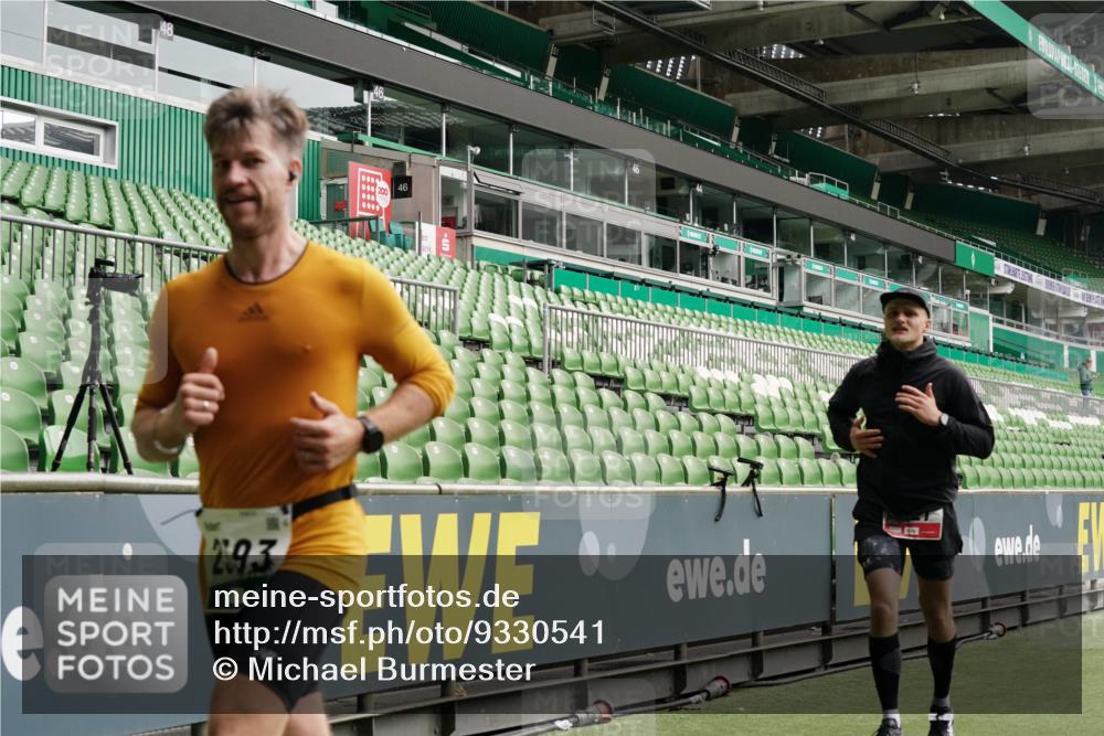 05.10.2025 - 20. swb-Marathon Bremen Michael Burmester http://msf.ph/oto/9330541 05.10.2025 13:02:37 Laufen im Stadion 97, 293, 518, 616, 721, 729, 772, 828, 843, 921, 1030, 1121, 1256, 1348, 1405, 1452, 1704, 1733, 1744, 1856, 1899, 1924, 1944, 2143, 2272, 2306, 2393, 2772, 2774, 2910, 2912, 3206, 3217, 3424, 3525, 3526, 3861, 3917, 3926, 3930, 4017, 4018, 4129, 4321, 4322, 4444, 4464, 4477, 4481, 4564, 4688, 4705, 4714, 4817, 4847, 4885, 4985, 5652, 5755, 5884, 5893, 6157, 6325, 6328, 6382, 7217, 7407, 7433, 7659, 8526, 8957, 428, 493, 1361, 1759, 1933, 2245, 2555, 2796 meine-sportfotos.de