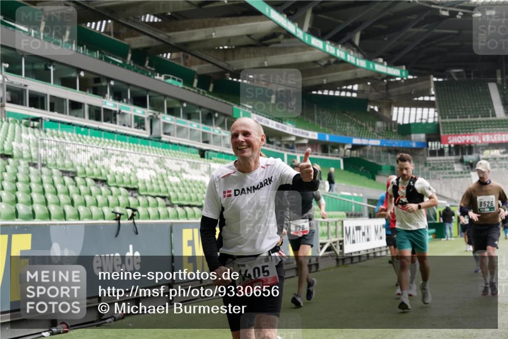 05.10.2025 - 20. swb-Marathon Bremen Michael Burmester http://msf.ph/oto/9330656 05.10.2025 13:02:48 Laufen im Stadion 97, 293, 518, 616, 721, 729, 764, 828, 843, 921, 1121, 1405, 1568, 1670, 1704, 1733, 1744, 1836, 1924, 1944, 2272, 2357, 2393, 2772, 2774, 2984, 3019, 3147, 3217, 3424, 3861, 3917, 3930, 4026, 4129, 4321, 4322, 4464, 4477, 4481, 4688, 4714, 4817, 4847, 4885, 4985, 5652, 5755, 5884, 5893, 6215, 6325, 6328, 6382, 6481, 6666, 7217, 7407, 7433, 7659, 8375, 8526, 8957, 428, 772, 1030, 1256, 1348, 1452, 1856, 1899, 2143, 2245, 2306, 2910 meine-sportfotos.de