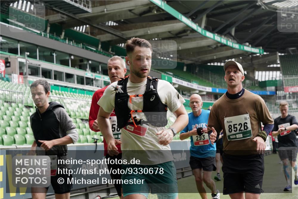 05.10.2025 - 20. swb-Marathon Bremen Michael Burmester http://msf.ph/oto/9330678 05.10.2025 13:02:51 Laufen im Stadion 97, 293, 518, 616, 721, 729, 764, 828, 843, 921, 1121, 1405, 1568, 1670, 1704, 1733, 1836, 1944, 2272, 2357, 2393, 2407, 2772, 2774, 2984, 3019, 3147, 3217, 3424, 3861, 3917, 4026, 4129, 4321, 4322, 4464, 4477, 4481, 4688, 4714, 4817, 4847, 4885, 4985, 5652, 5755, 5884, 6215, 6325, 6328, 6382, 6417, 6481, 6666, 7217, 7407, 7433, 7659, 8375, 8526, 8957, 428, 772, 1030, 1256, 1348, 1452, 1744, 1856, 1899, 1924, 2143, 2306, 2910 meine-sportfotos.de