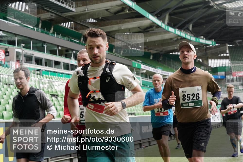 05.10.2025 - 20. swb-Marathon Bremen Michael Burmester http://msf.ph/oto/9330680 05.10.2025 13:02:51 Laufen im Stadion 97, 293, 518, 616, 721, 729, 764, 828, 843, 921, 1121, 1405, 1568, 1670, 1704, 1733, 1836, 1944, 2272, 2357, 2393, 2407, 2772, 2774, 2984, 3019, 3147, 3217, 3424, 3861, 3917, 4026, 4129, 4321, 4322, 4464, 4477, 4481, 4688, 4714, 4817, 4847, 4885, 4985, 5652, 5755, 5884, 6215, 6325, 6328, 6382, 6417, 6481, 6666, 7217, 7407, 7433, 7659, 8375, 8526, 8957, 428, 772, 1030, 1256, 1348, 1452, 1744, 1856, 1899, 1924, 2143, 2306, 2910 meine-sportfotos.de