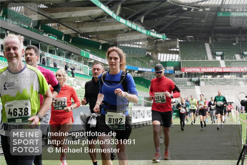 05.10.2025 - 20. swb-Marathon Bremen Michael Burmester http://msf.ph/oto/9331091 05.10.2025 13:04:11 Laufen im Stadion 100, 360, 414, 470, 592, 607, 898, 958, 1012, 1019, 1067, 1080, 1084, 1275, 1331, 1336, 1413, 1468, 1478, 1514, 1695, 1852, 1914, 1975, 1997, 2016, 2086, 2333, 2339, 2375, 2567, 2617, 3037, 3072, 3346, 3485, 4005, 4053, 4087, 4243, 4244, 4335, 4453, 4462, 4524, 4528, 4637, 4638, 4651, 4757, 4793, 4803, 4840, 4928, 5043, 5137, 5162, 5212, 5236, 5343, 5446, 5464, 5489, 5523, 5832, 5966, 5969, 6011, 6145, 6287, 6414, 6447, 6529, 6584, 6635, 227, 375, 396, 2597 meine-sportfotos.de
