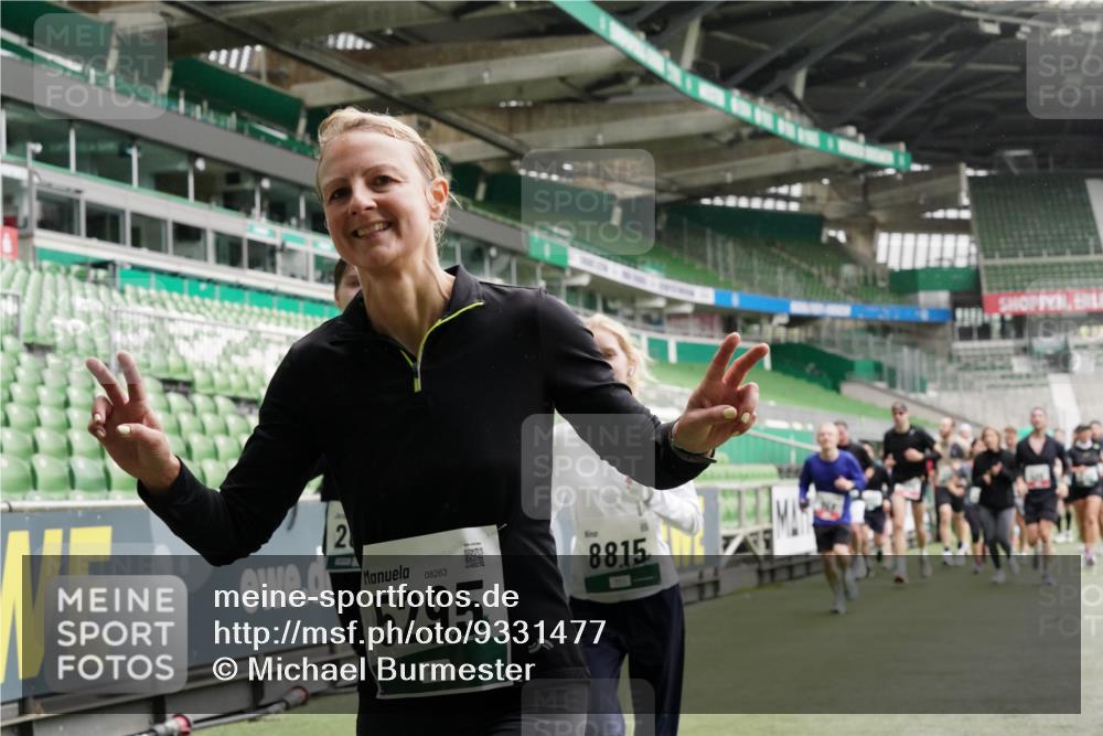 05.10.2025 - 20. swb-Marathon Bremen Michael Burmester http://msf.ph/oto/9331477 05.10.2025 13:05:00 Laufen im Stadion 100, 190, 199, 406, 421, 470, 490, 607, 678, 712, 858, 924, 1012, 1061, 1132, 1404, 1455, 1478, 1480, 1545, 1746, 1765, 1834, 1840, 1867, 1990, 2009, 2086, 2190, 2333, 2399, 2536, 2584, 2604, 2617, 2664, 2802, 2901, 2935, 2989, 3008, 3025, 3049, 3216, 3346, 3378, 3380, 3413, 3433, 3445, 3483, 3561, 3658, 3799, 3901, 4001, 4055, 4187, 4207, 4241, 4243, 4244, 4376, 4501, 4627, 4634, 4671, 4757, 4803, 4838, 4855, 4858, 4928, 5082, 5247, 5286, 5295, 5446, 5464, 5614, 5904 meine-sportfotos.de