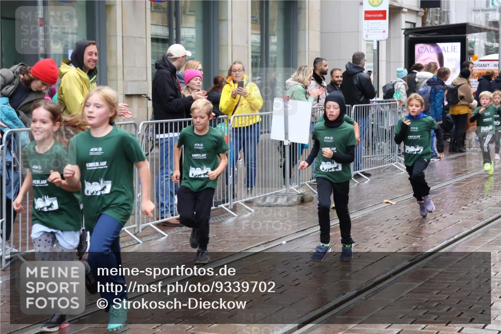 05.10.2025 - 20. swb-Marathon Bremen Strokosch-Dieckow http://msf.ph/oto/9339702 05.10.2025 15:20:48 Ziel  meine-sportfotos.de