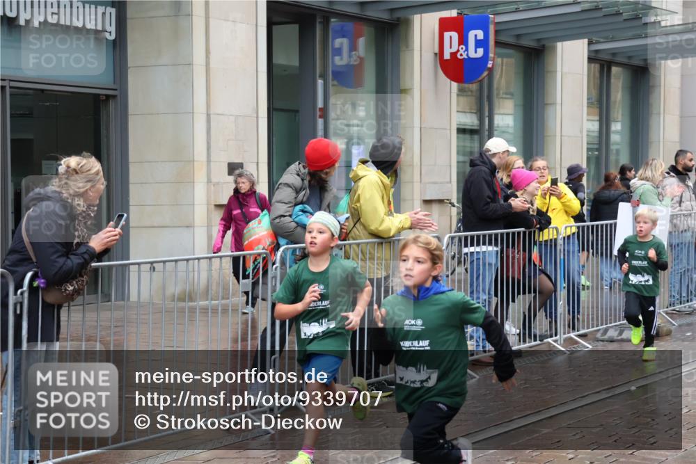 05.10.2025 - 20. swb-Marathon Bremen Strokosch-Dieckow http://msf.ph/oto/9339707 05.10.2025 15:20:50 Ziel  meine-sportfotos.de