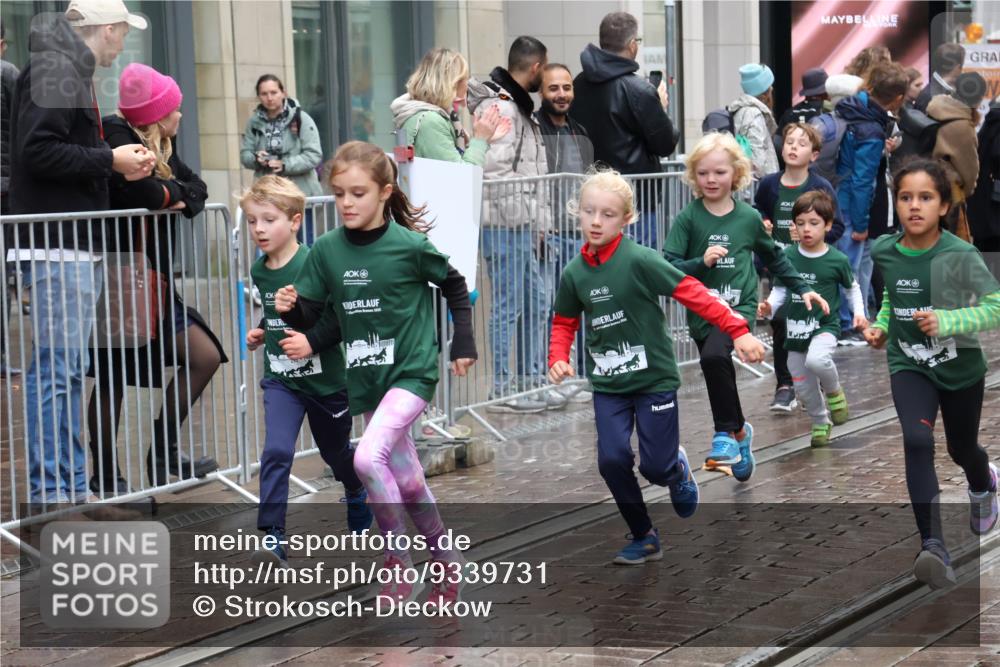 05.10.2025 - 20. swb-Marathon Bremen Strokosch-Dieckow http://msf.ph/oto/9339731 05.10.2025 15:20:58 Ziel  meine-sportfotos.de