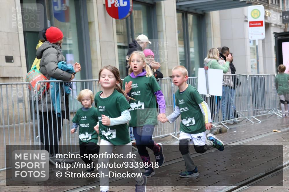 05.10.2025 - 20. swb-Marathon Bremen Strokosch-Dieckow http://msf.ph/oto/9339848 05.10.2025 15:21:53 Ziel 1335 meine-sportfotos.de