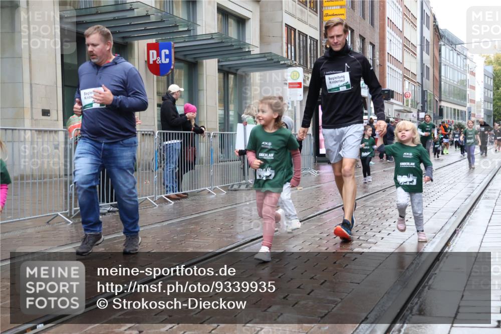 05.10.2025 - 20. swb-Marathon Bremen Strokosch-Dieckow http://msf.ph/oto/9339935 05.10.2025 15:22:29 Ziel 1544 meine-sportfotos.de