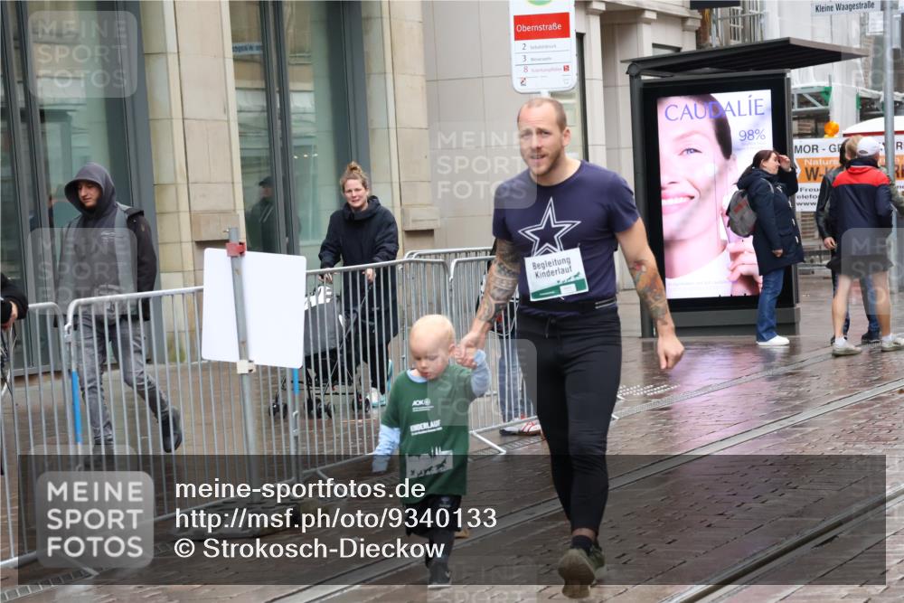 05.10.2025 - 20. swb-Marathon Bremen Strokosch-Dieckow http://msf.ph/oto/9340133 05.10.2025 15:24:36 Ziel 1145 meine-sportfotos.de