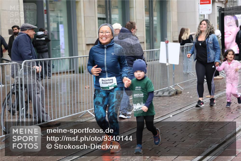 05.10.2025 - 20. swb-Marathon Bremen Strokosch-Dieckow http://msf.ph/oto/9340144 05.10.2025 15:24:45 Ziel 1145 meine-sportfotos.de