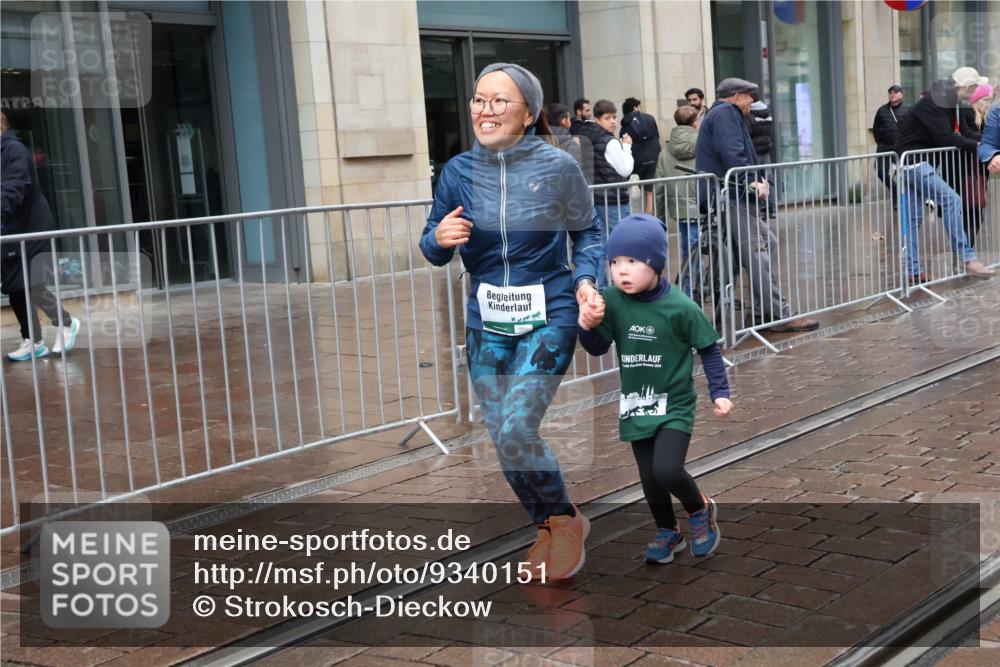 05.10.2025 - 20. swb-Marathon Bremen Strokosch-Dieckow http://msf.ph/oto/9340151 05.10.2025 15:24:47 Ziel 1145 meine-sportfotos.de