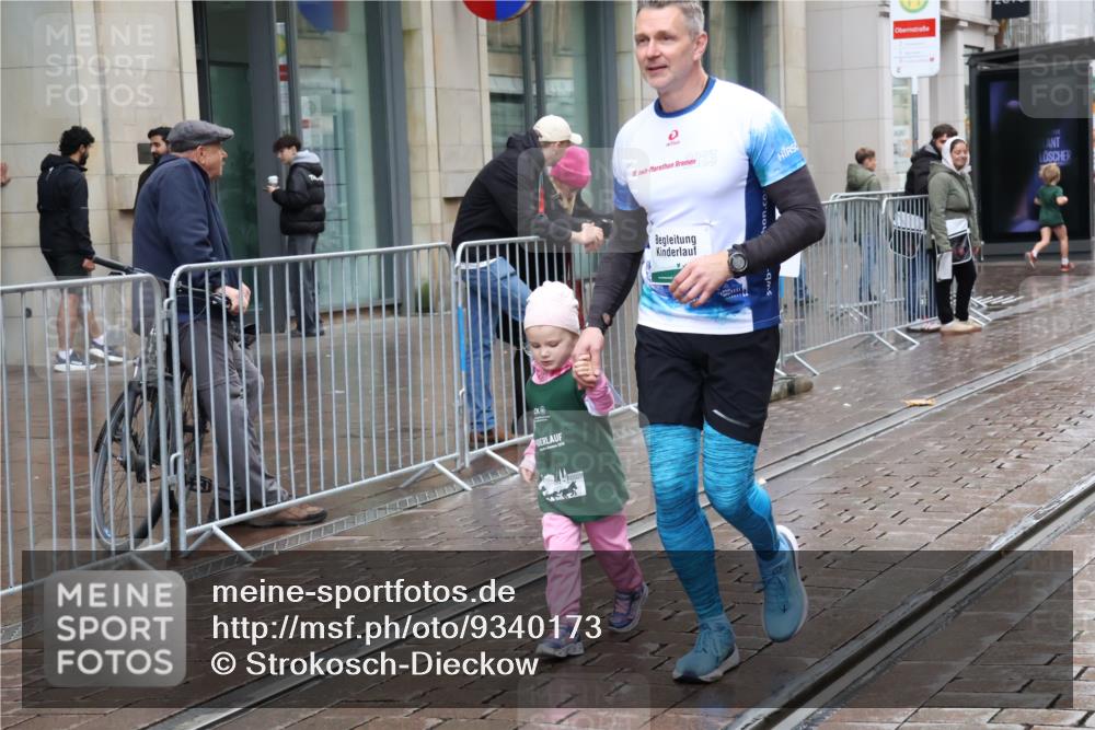 05.10.2025 - 20. swb-Marathon Bremen Strokosch-Dieckow http://msf.ph/oto/9340173 05.10.2025 15:25:02 Ziel 196 meine-sportfotos.de