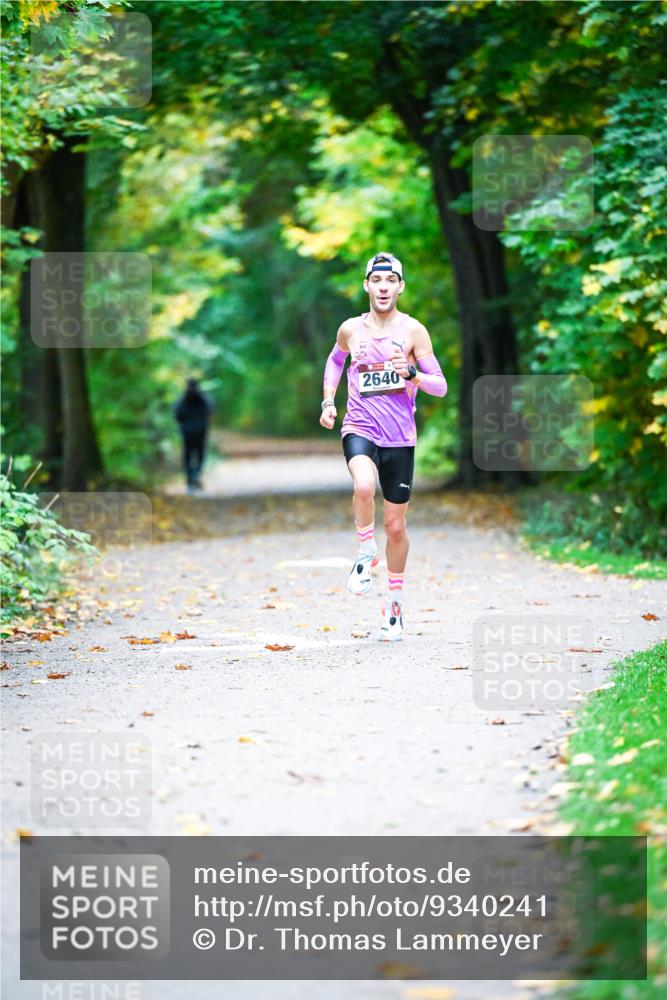 12.10.2025 - Bramfelder Halbmarathon 2025 Dr. Thomas Lammeyer http://msf.ph/oto/9340241 12.10.2025 09:44:41 Laufen 2640 meine-sportfotos.de