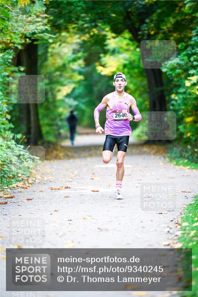 12.10.2025 - Bramfelder Halbmarathon 2025 Dr. Thomas Lammeyer http://msf.ph/oto/9340245 12.10.2025 09:44:41 Laufen 2640 meine-sportfotos.de