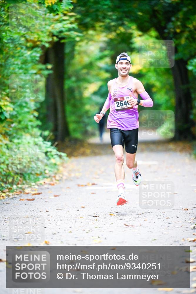 12.10.2025 - Bramfelder Halbmarathon 2025 Dr. Thomas Lammeyer http://msf.ph/oto/9340251 12.10.2025 09:44:42 Laufen 264, 79 meine-sportfotos.de