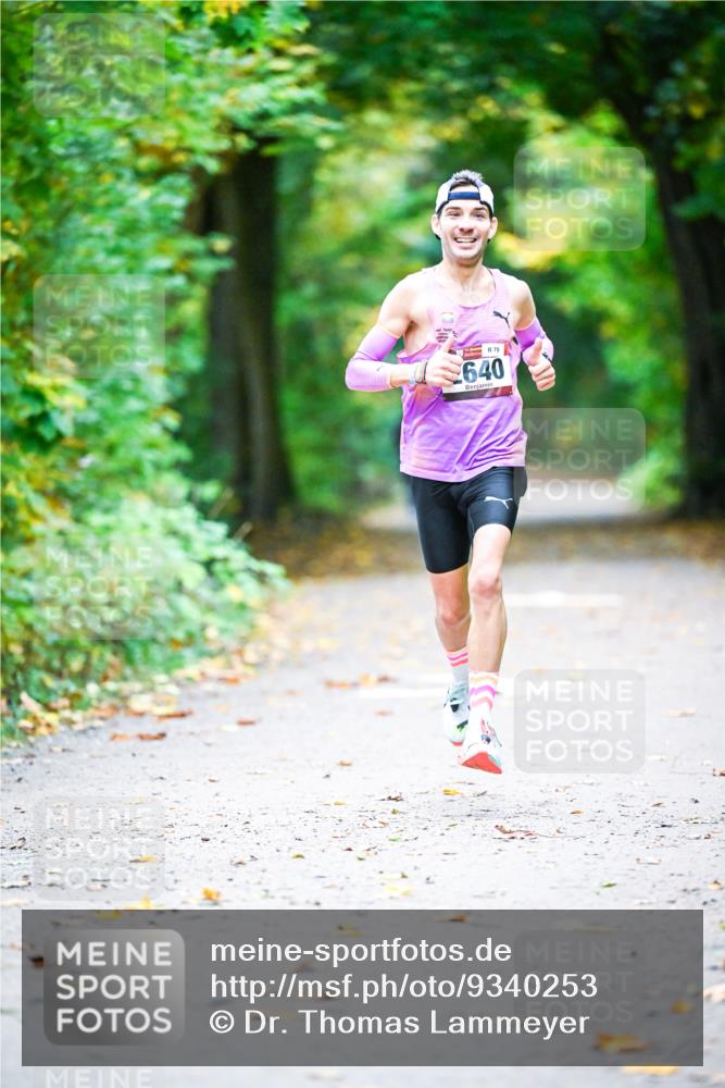 12.10.2025 - Bramfelder Halbmarathon 2025 Dr. Thomas Lammeyer http://msf.ph/oto/9340253 12.10.2025 09:44:42 Laufen 79, 2640 meine-sportfotos.de